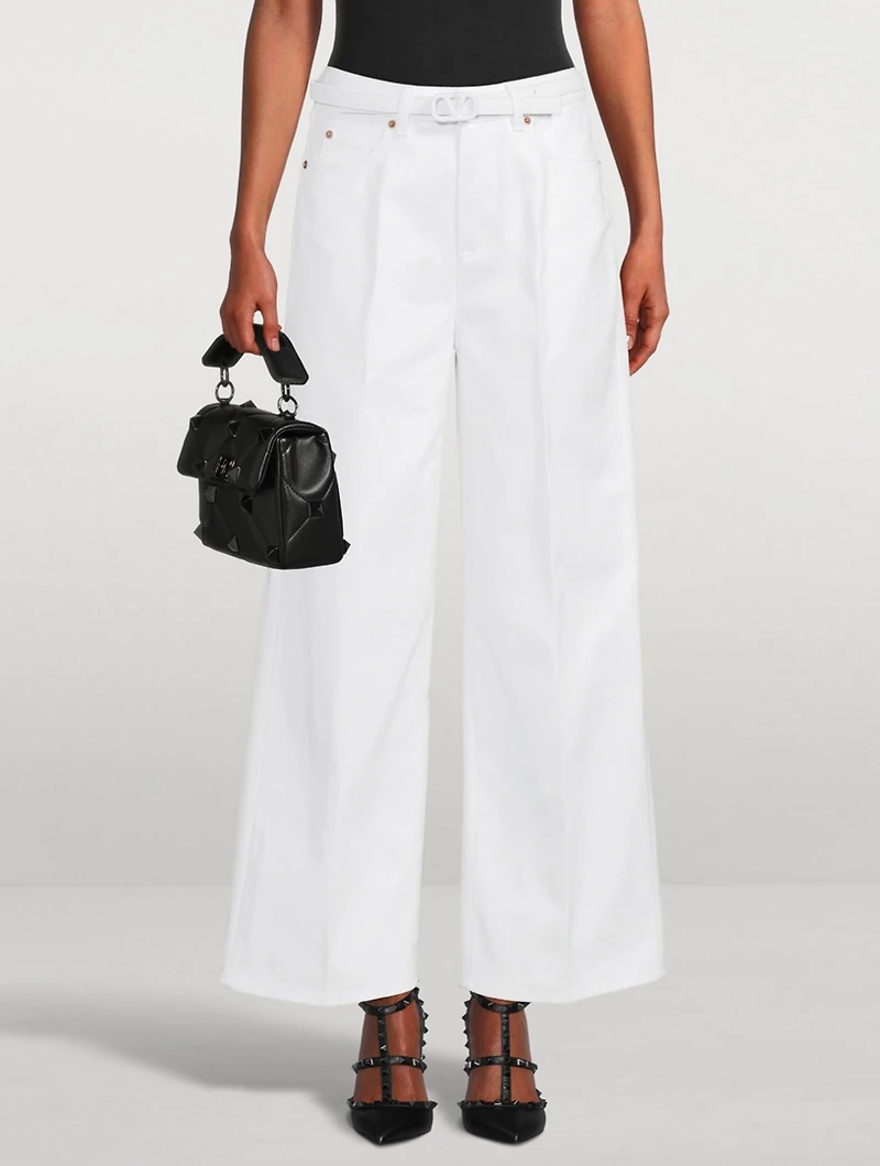 High-Waisted Cropped Jeans With VLOGO Belt