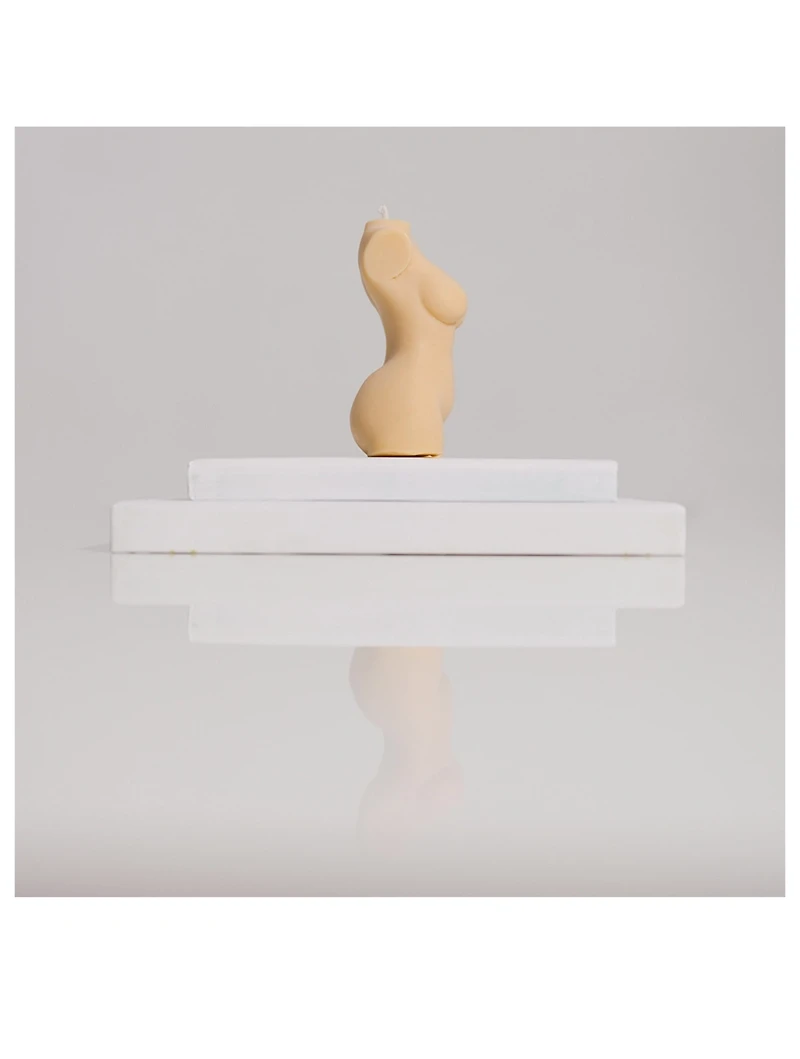 Lija Soy Full Body Candle