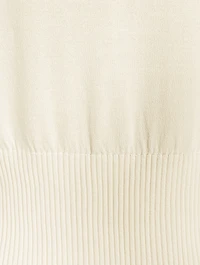 Burgos Knit V-Neck Long-Sleeve Crop Top