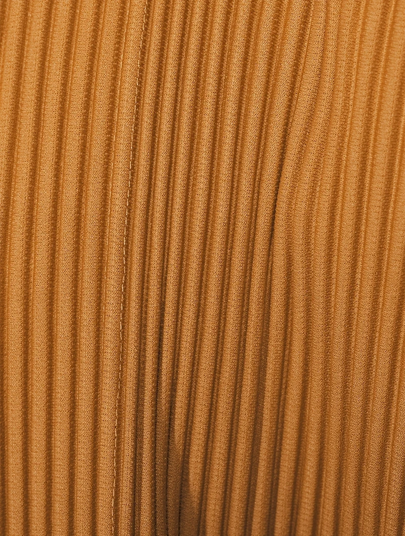June Short-Sleeve Zip Shirt