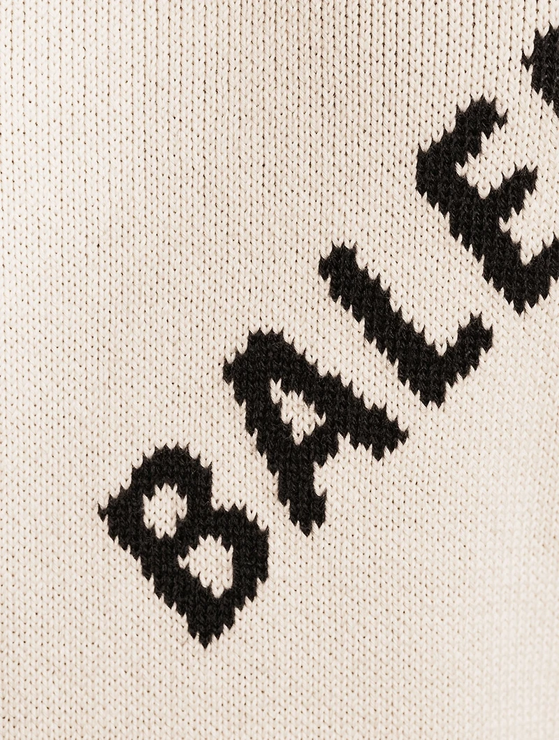 Sweater Logo Print