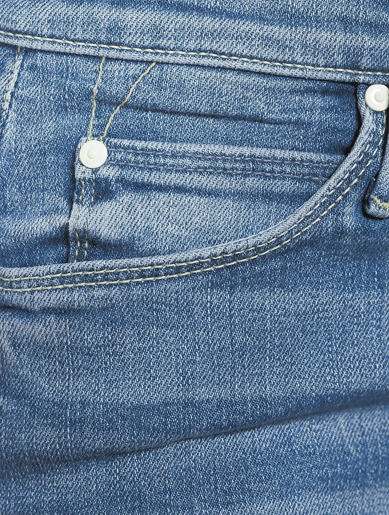 Dazzler Crop Fray Jeans