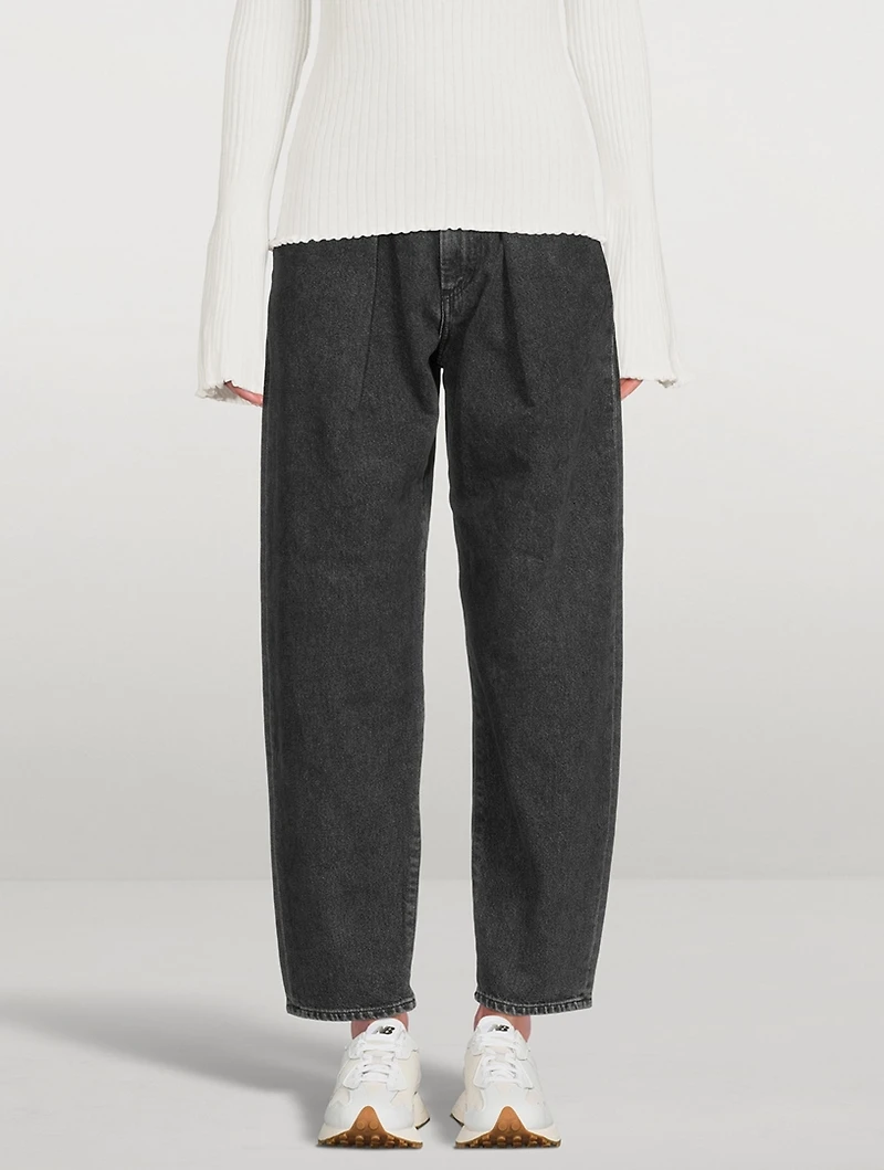 The Pleat Curve High-Waisted Jeans