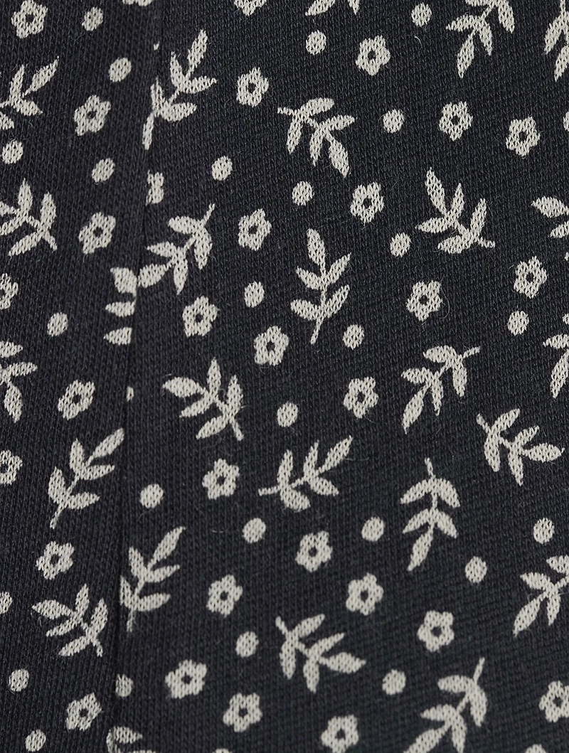 The Robe Leaf Print