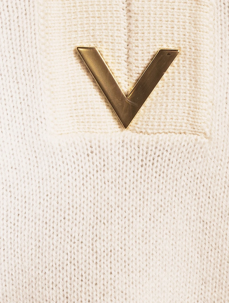 Cashmere V-Neck Sweater