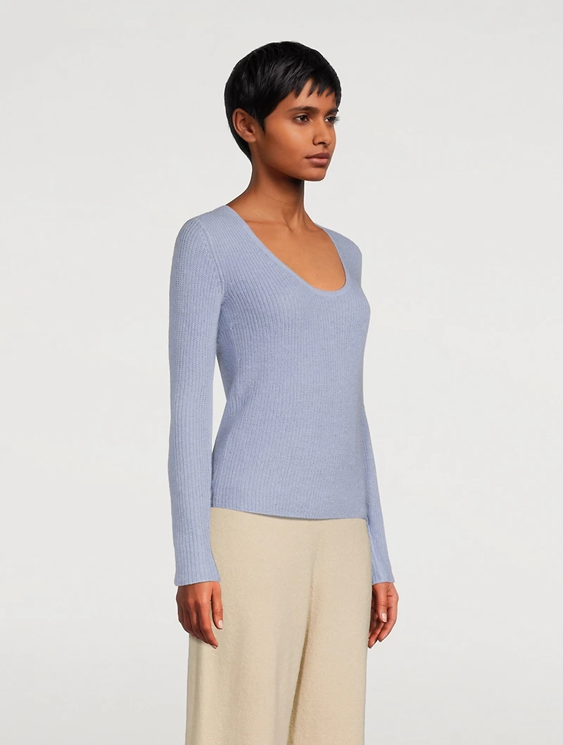 Scoopneck Sweater