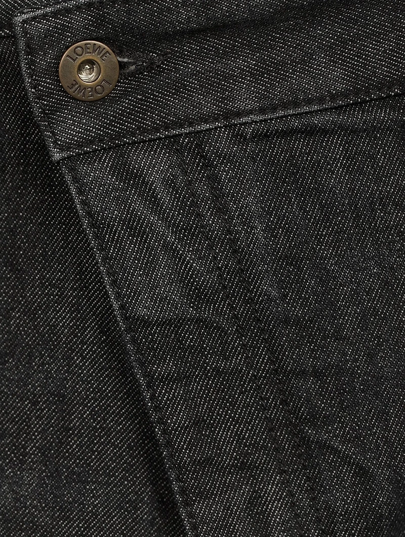 Curve-Leg Jeans With Satin Ruffle