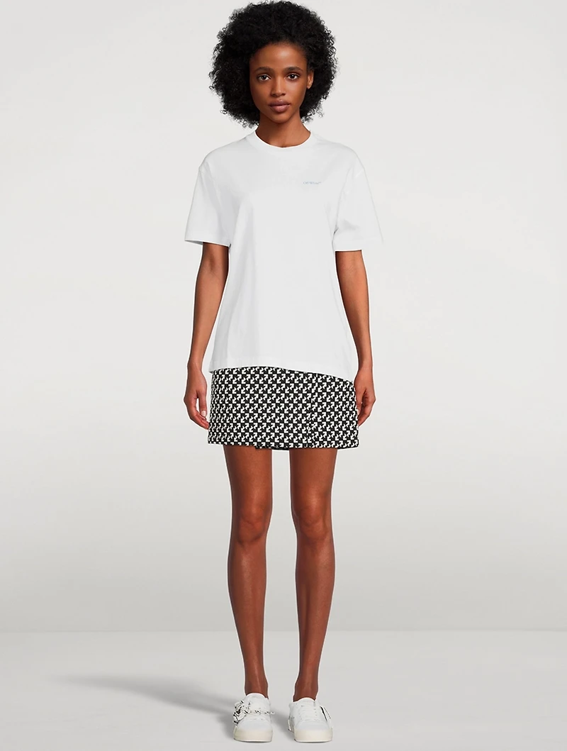 Blurred Arrows Gradient T-Shirt