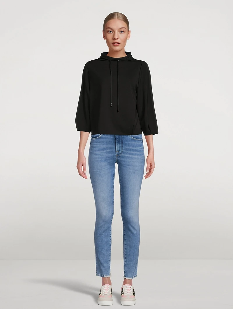 Good Legs Skinny Jeans With Step Hem