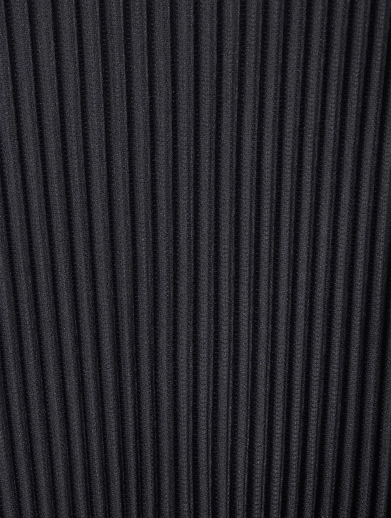 Basics Long-Sleeve T-Shirt