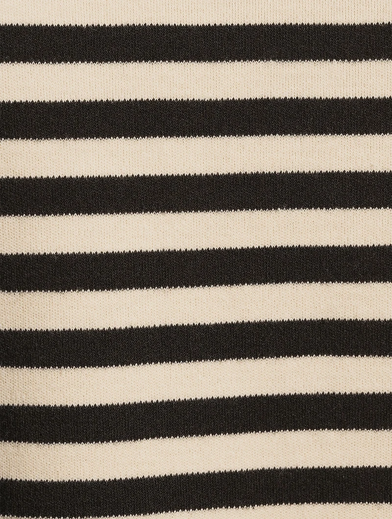 Perfect T-Shirt Stripe Print