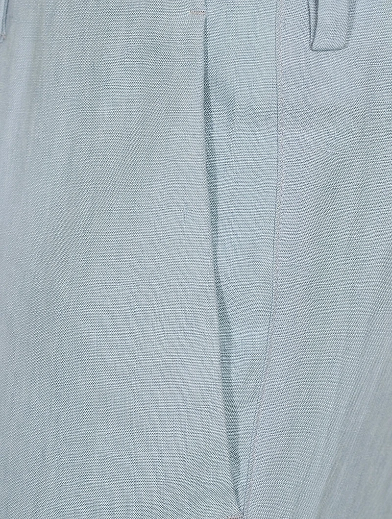 Linen Flat-Front Pants