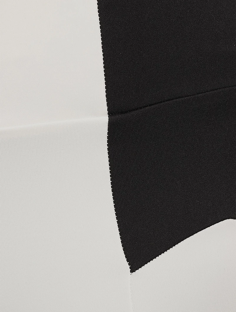 Arrow Split-Front Leggings