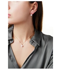 Classic 18K Gold Freshwater Pearl Drop Earrings With Diamonds