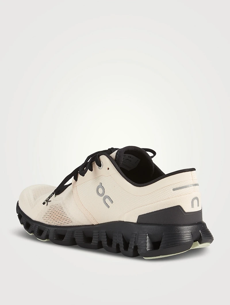 Cloud X 3 Sneakers