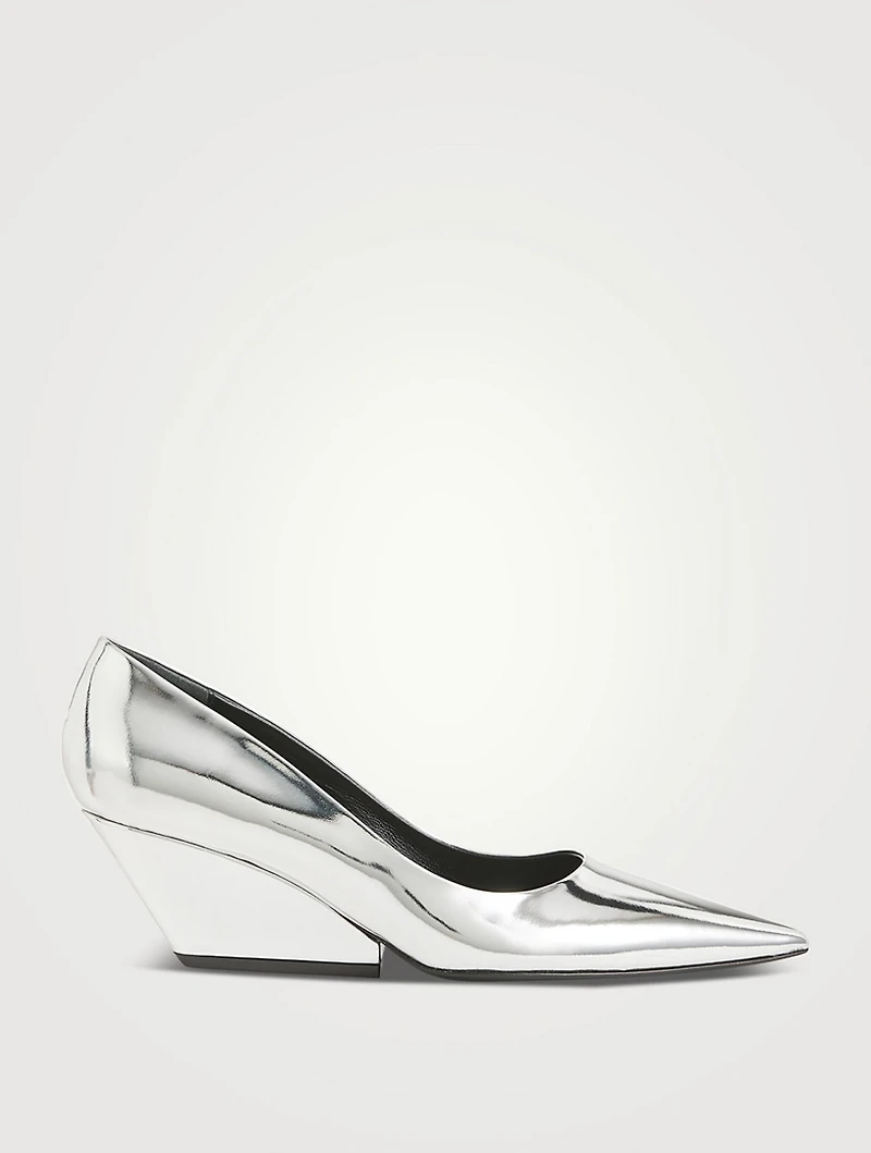 Mirrored Pumps