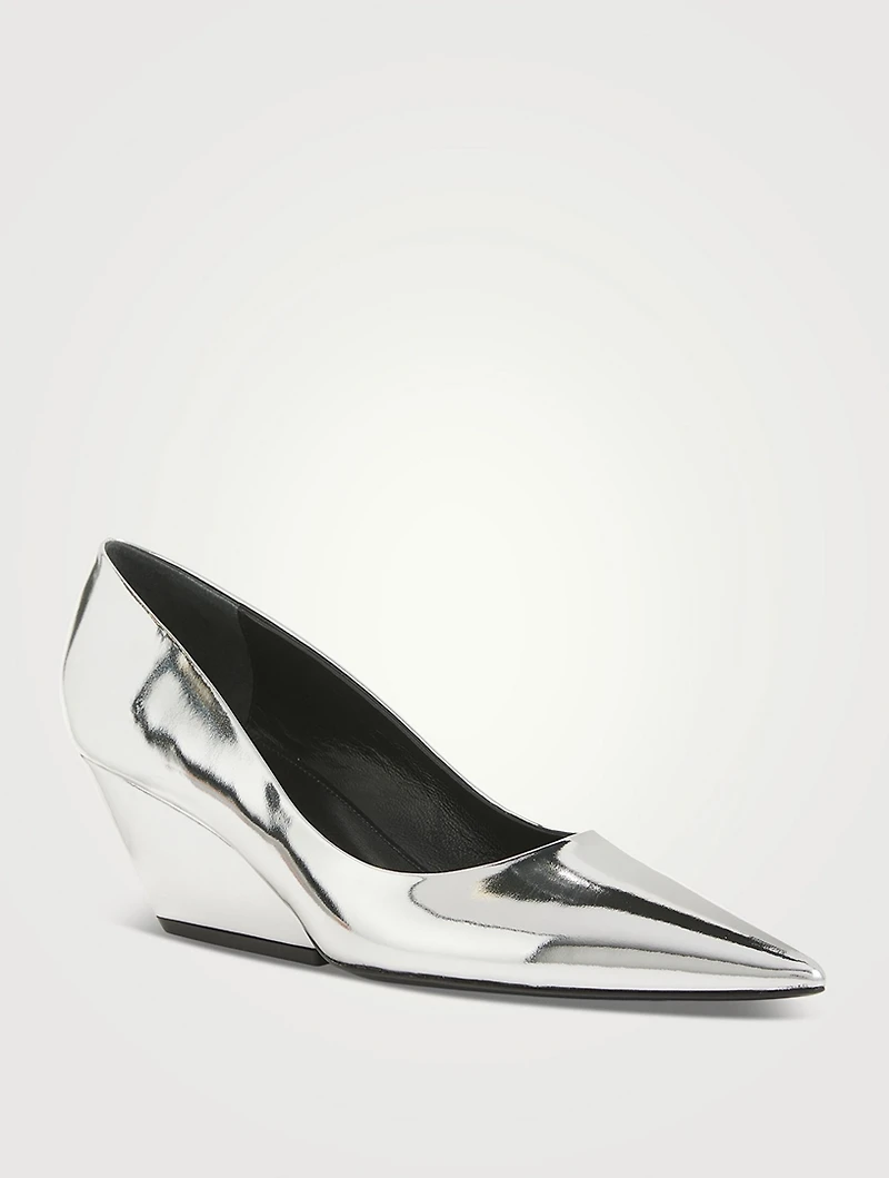 Mirrored Pumps