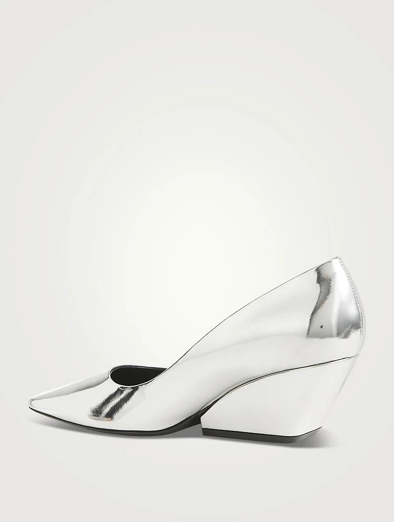 Mirrored Pumps