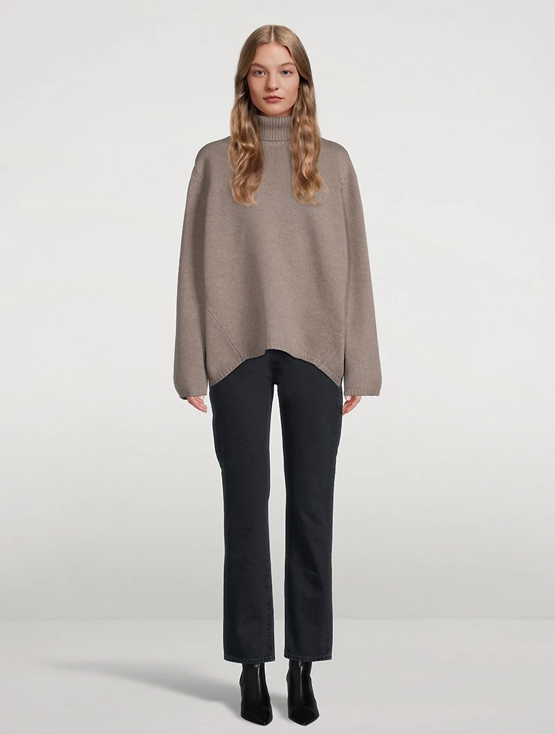 Straight-Leg Jeans
