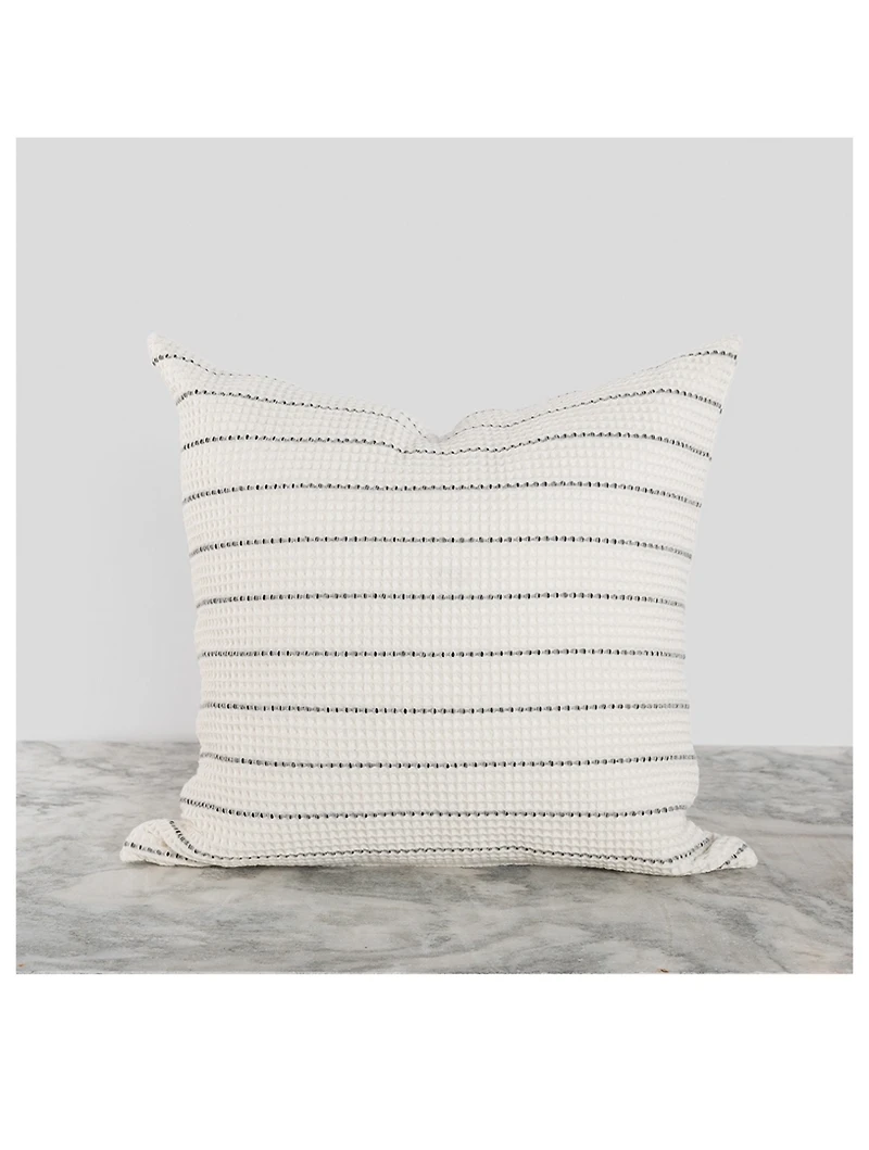 Arda Pillow