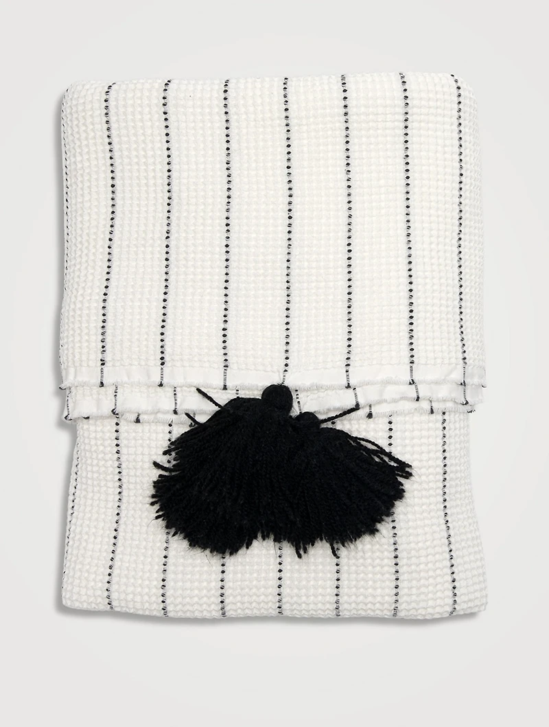 Arda Throw