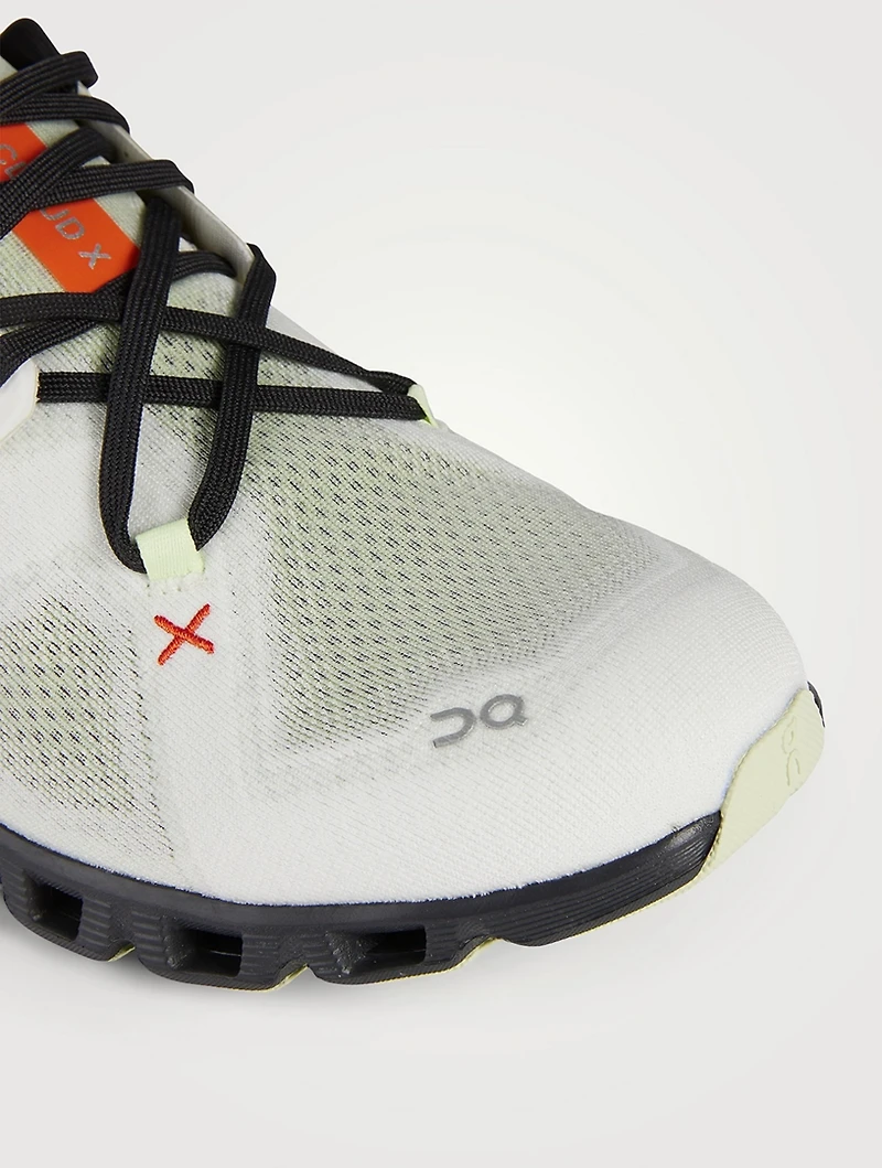Cloud X 3 Low-Top Laced Sneakers