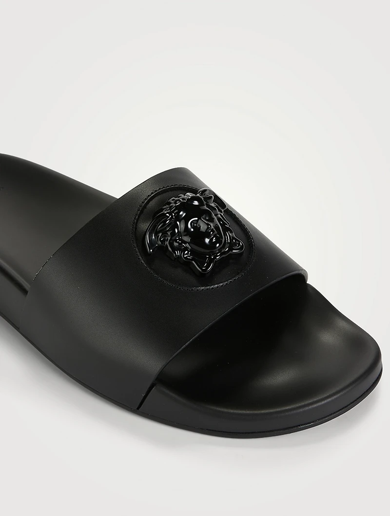 Le Medusa Leather Slides