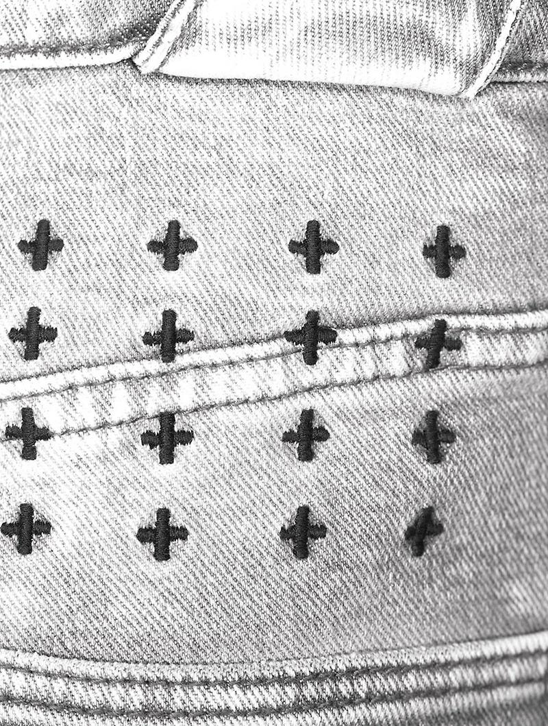 Chitch Eratik Trashed Slim-Fit Jeans