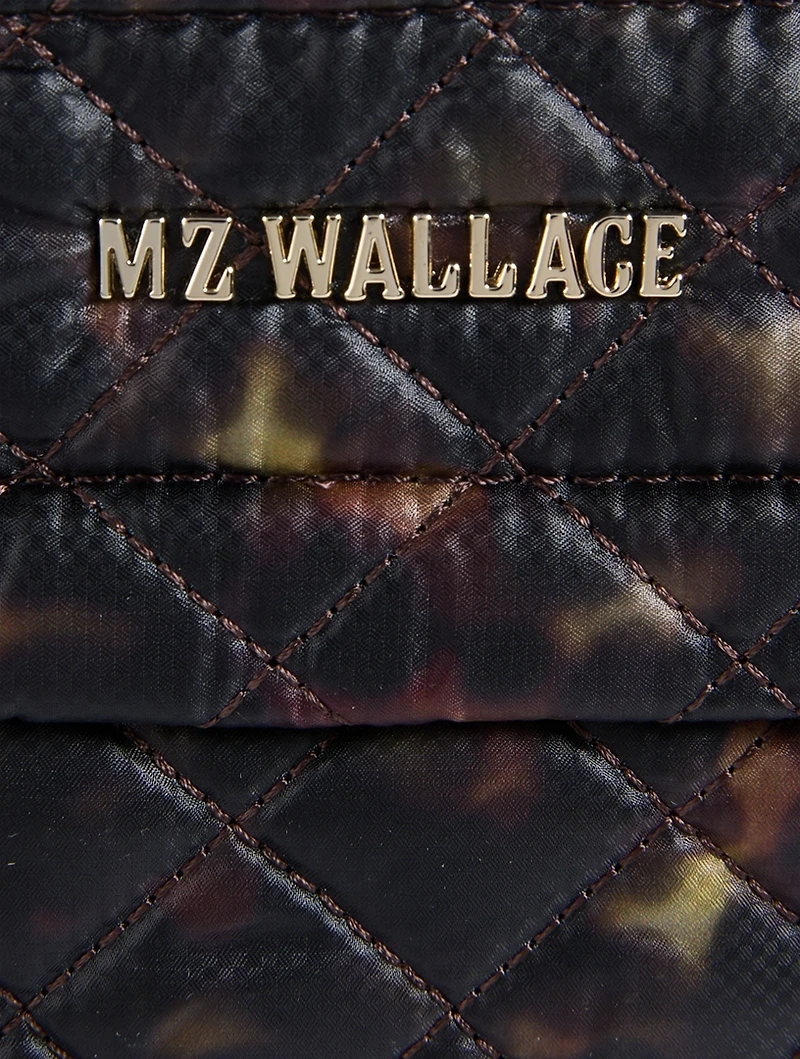 Metro Flat Crossbody Bag In Tortoise Print
