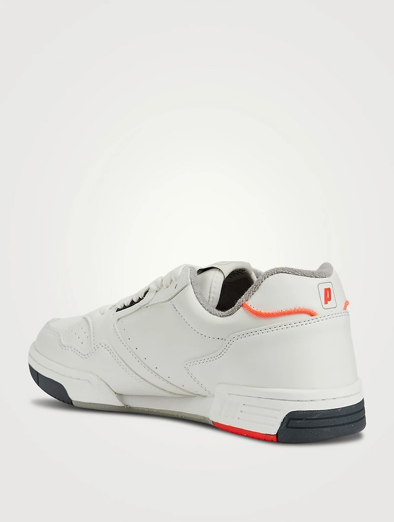 FST 838 Sneakers