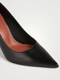 Ami Leather Pumps