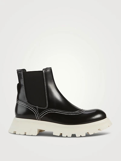 Wander Leather Chelsea Boots