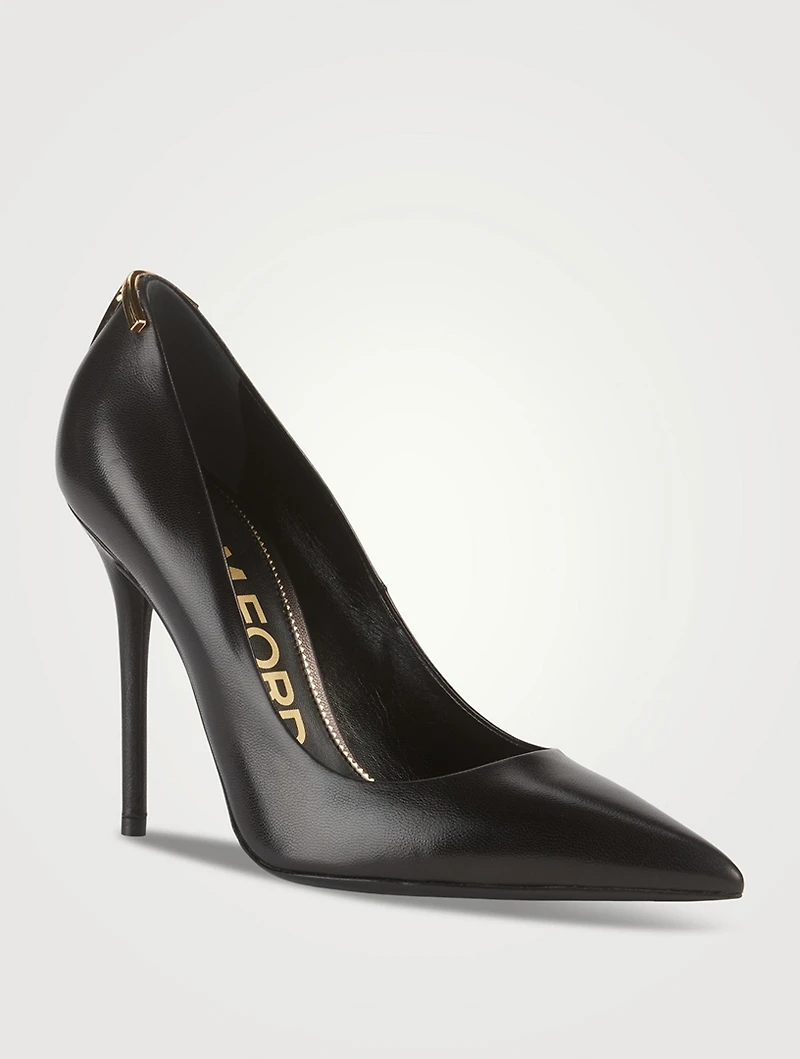 Iconic T Leather Pumps