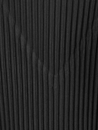 Basics Pleated Vest