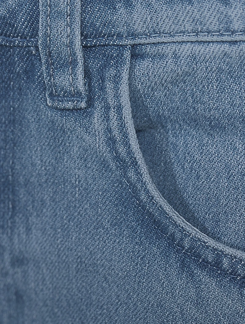 Ms. Walker Wide-Leg Jeans