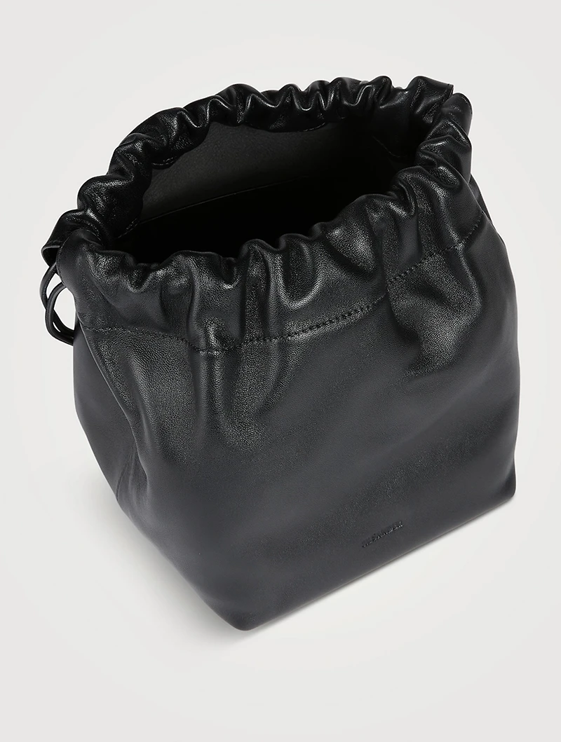 Sac seau Dumpling en cuir