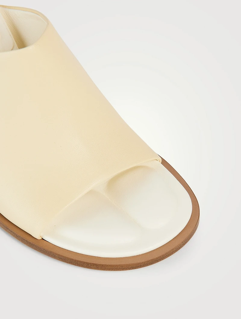 Les Rond Carré Leather Mules