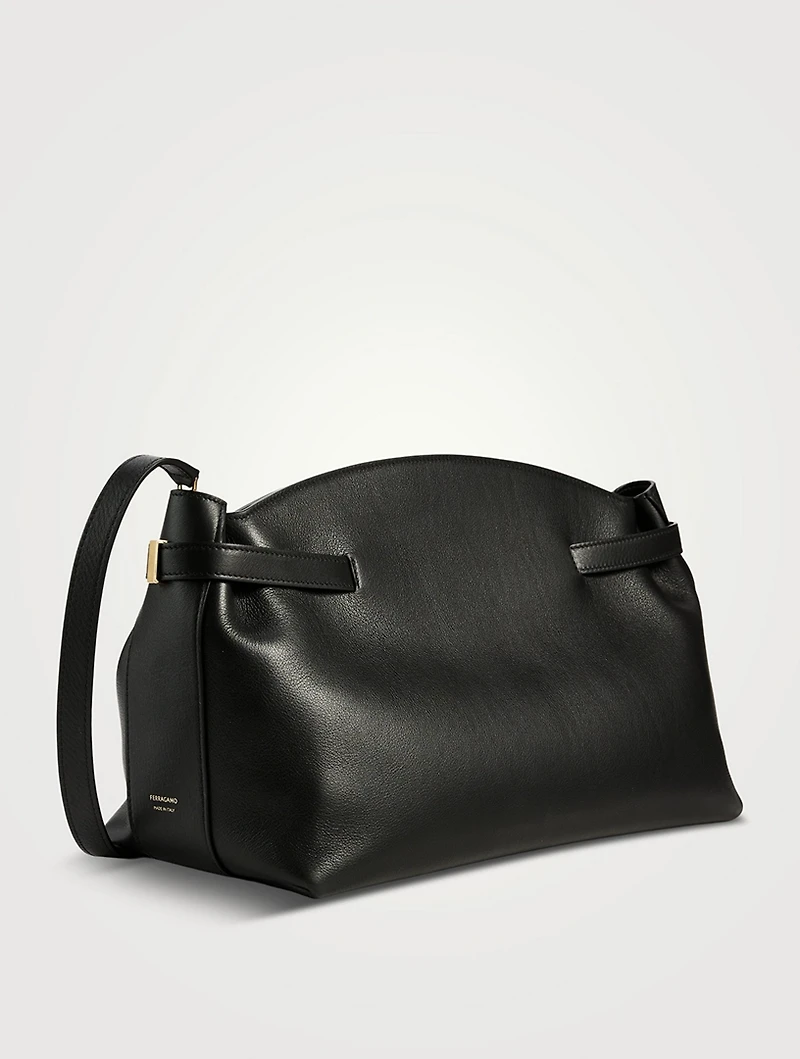 Hug Leather Pouch