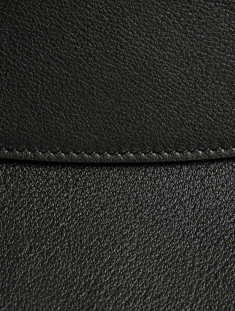 Hug Leather Pouch