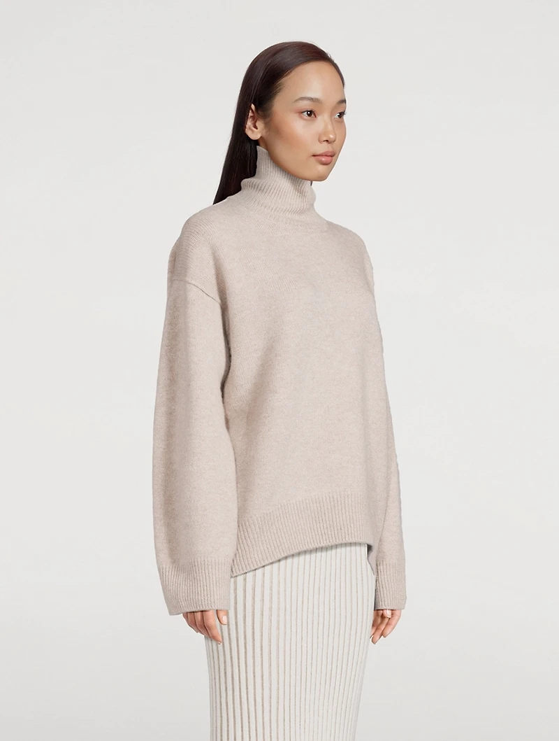 Cashmere Oversized Turtleneck