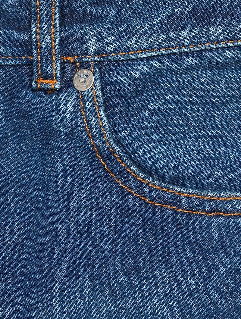 Arrow Tab Straight-Leg Jeans