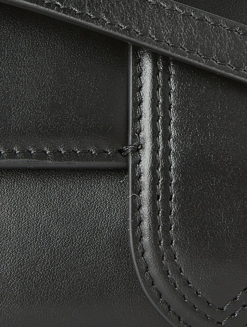 Le Bambino Long Leather Bag