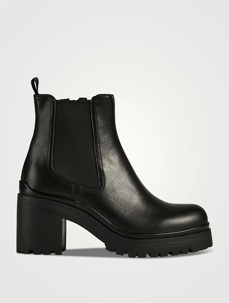 Escob Leather Chelsea Boots