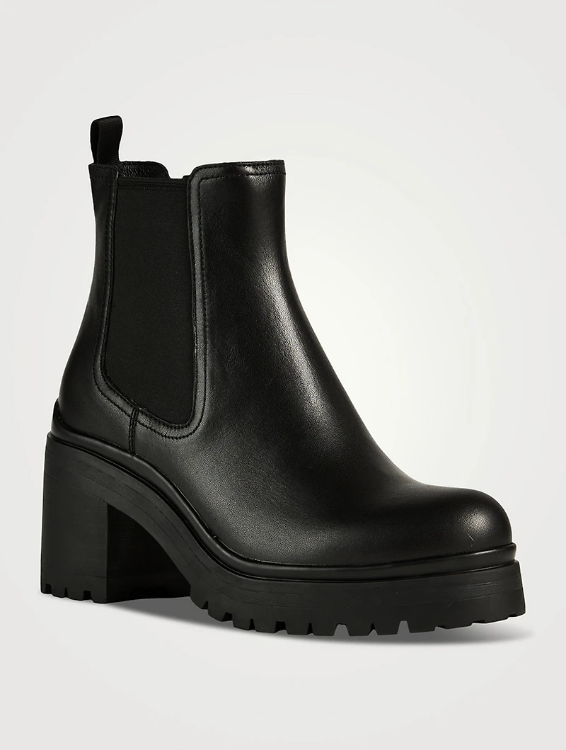 Escob Leather Chelsea Boots