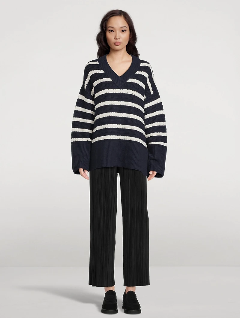 Raili V-Neck Sweater