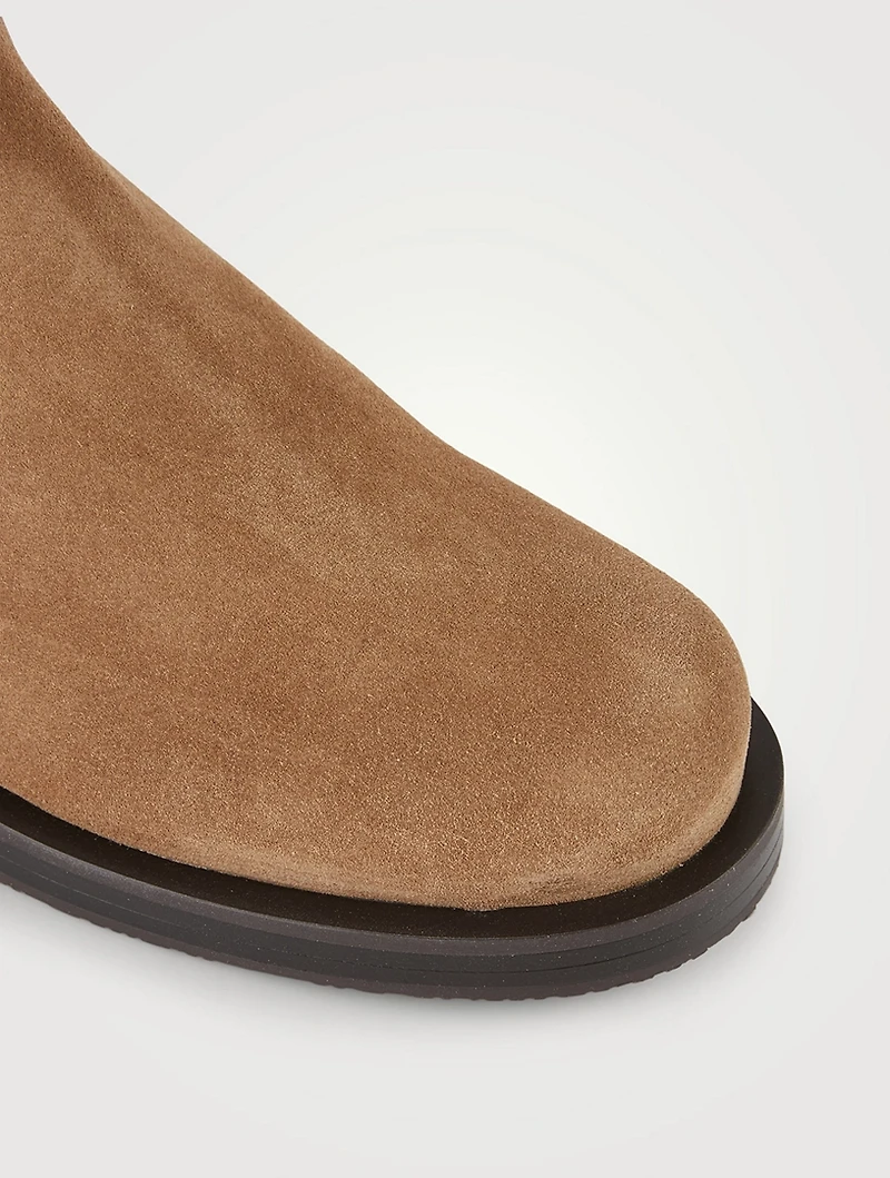 5051 Bold Suede Ankle Boots