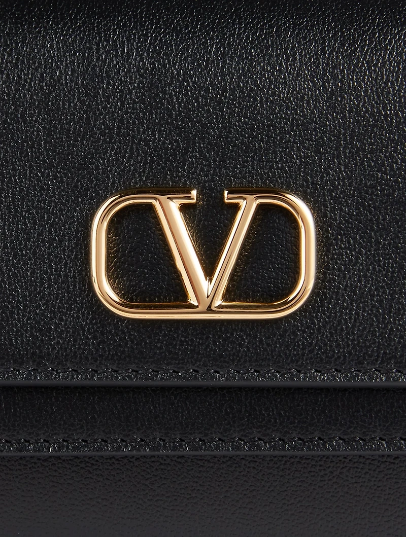 VLOGO Leather Pouch