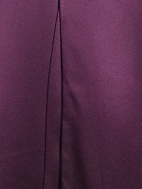 Femme Tie-Neck Sleeveless Silk Blouse