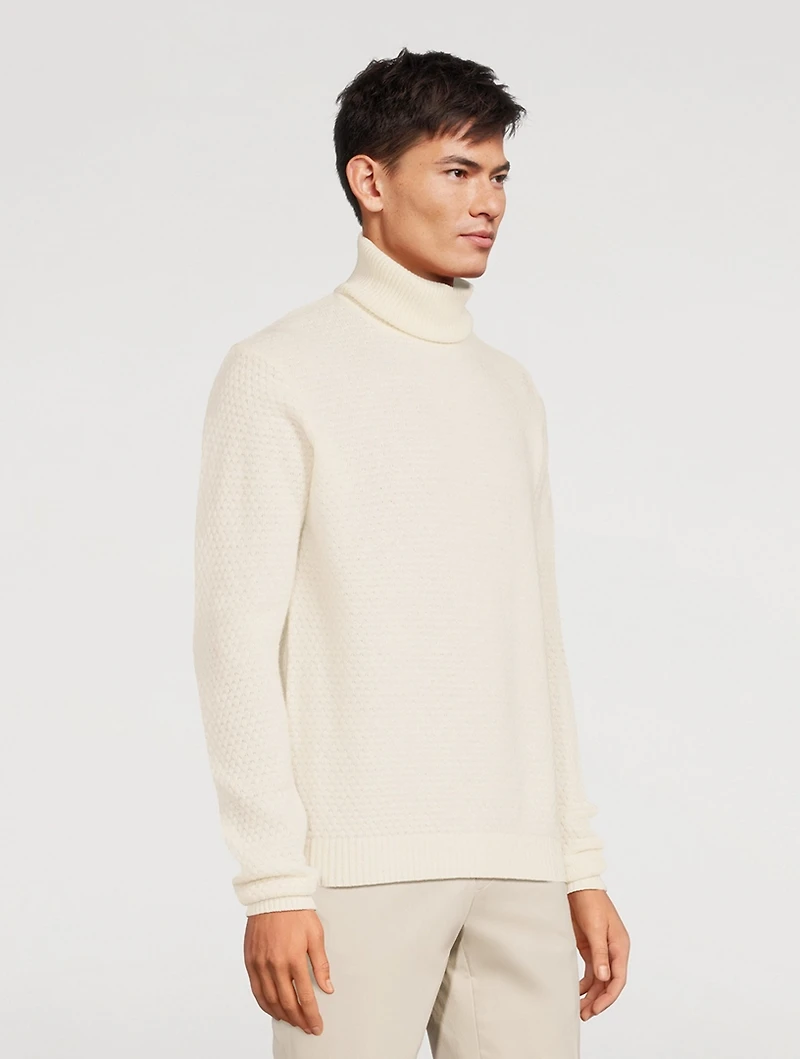 Renfrew Cashmere And Wool Turtleneck Sweater