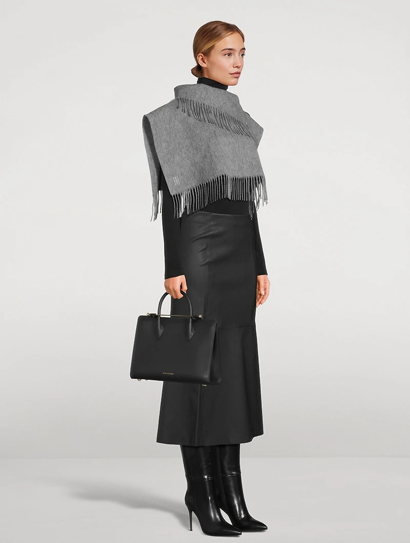 Turtla Wool Fringe Bib